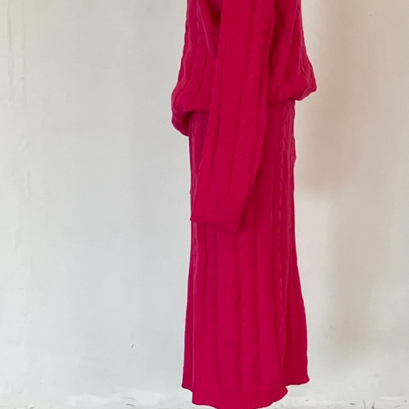 Bright Pink cable knit skirt set - Picture 10 of 10